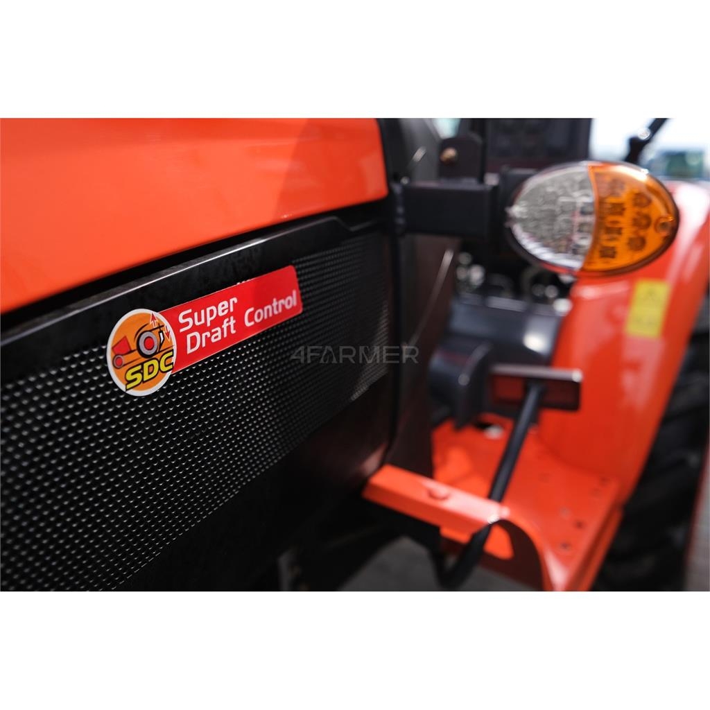 4Farmer B2601 4x4 - 24 KM トラクター
