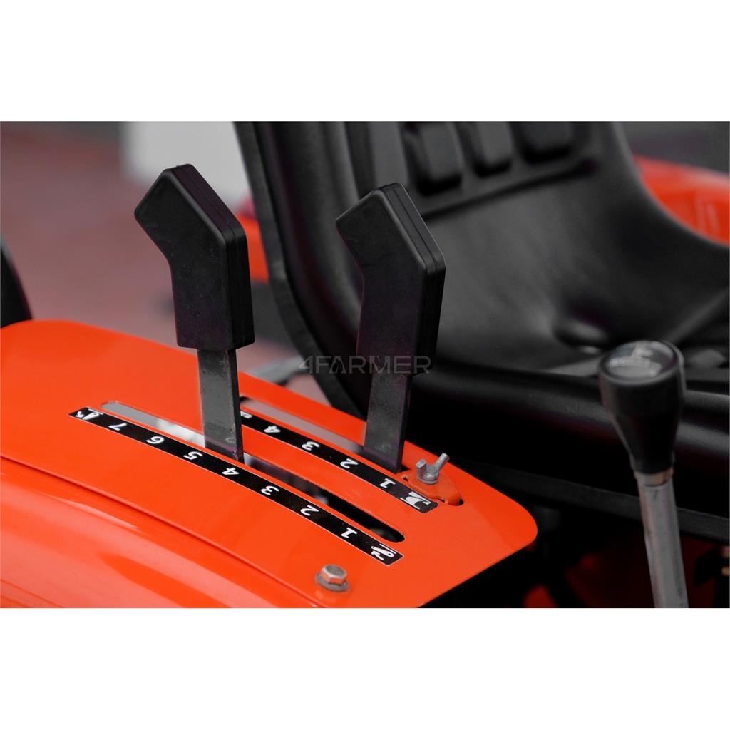 4Farmer B2601 4x4 - 24 KM / TURF Tractors
