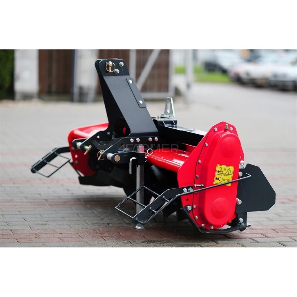 4Farmer Glebogryzarka lekka z przesuwem TL 135 (SK) 4FARME 動力耙和旋轉式耕耘機