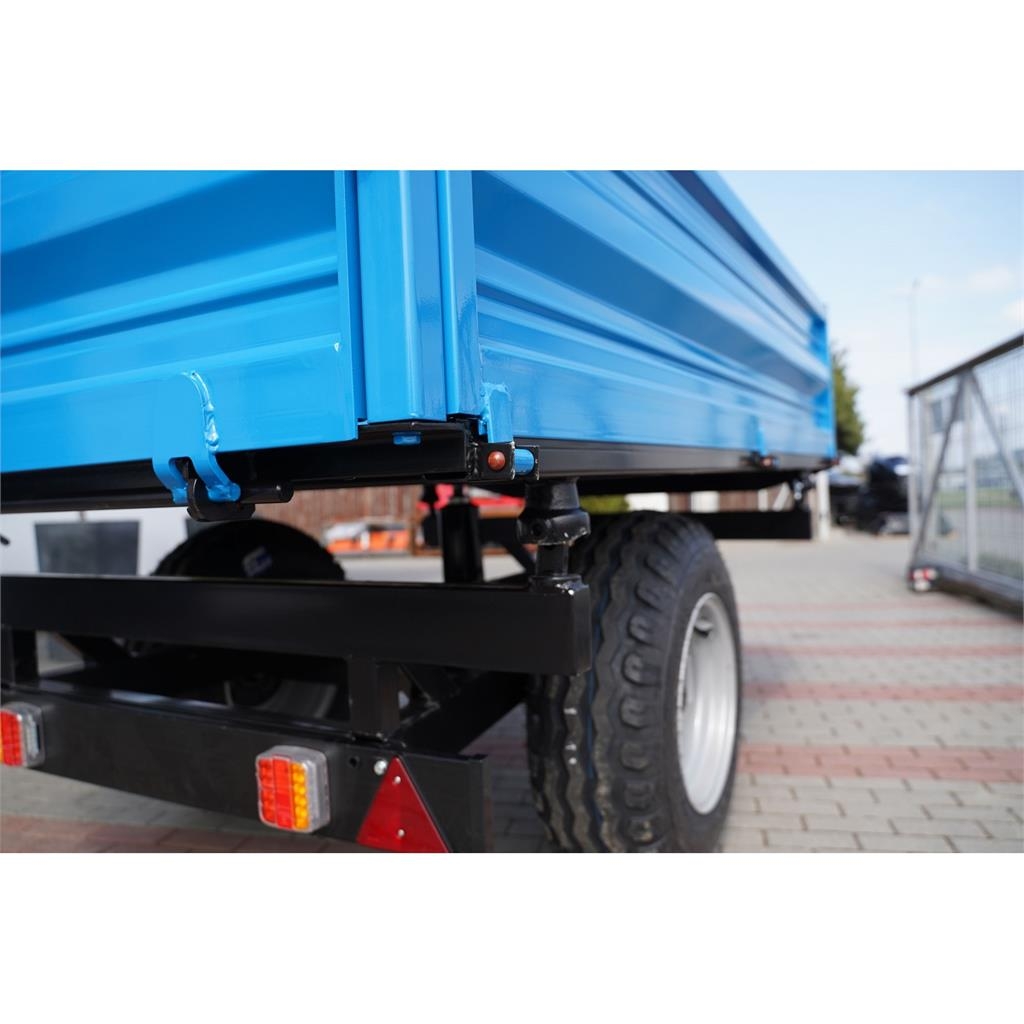 4Farmer Przyczepa rolnicza jednoosiowa 2.5T z kiprem 4FARM General purpose trailers