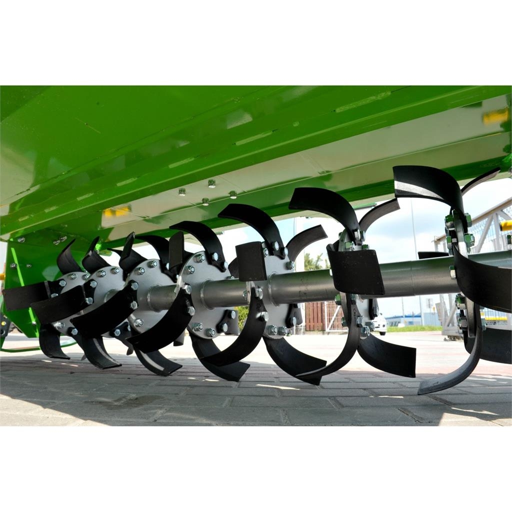 Bomet Glebogryzarka Virgo U540/3 140 cm Bomet Augsnes frēzes