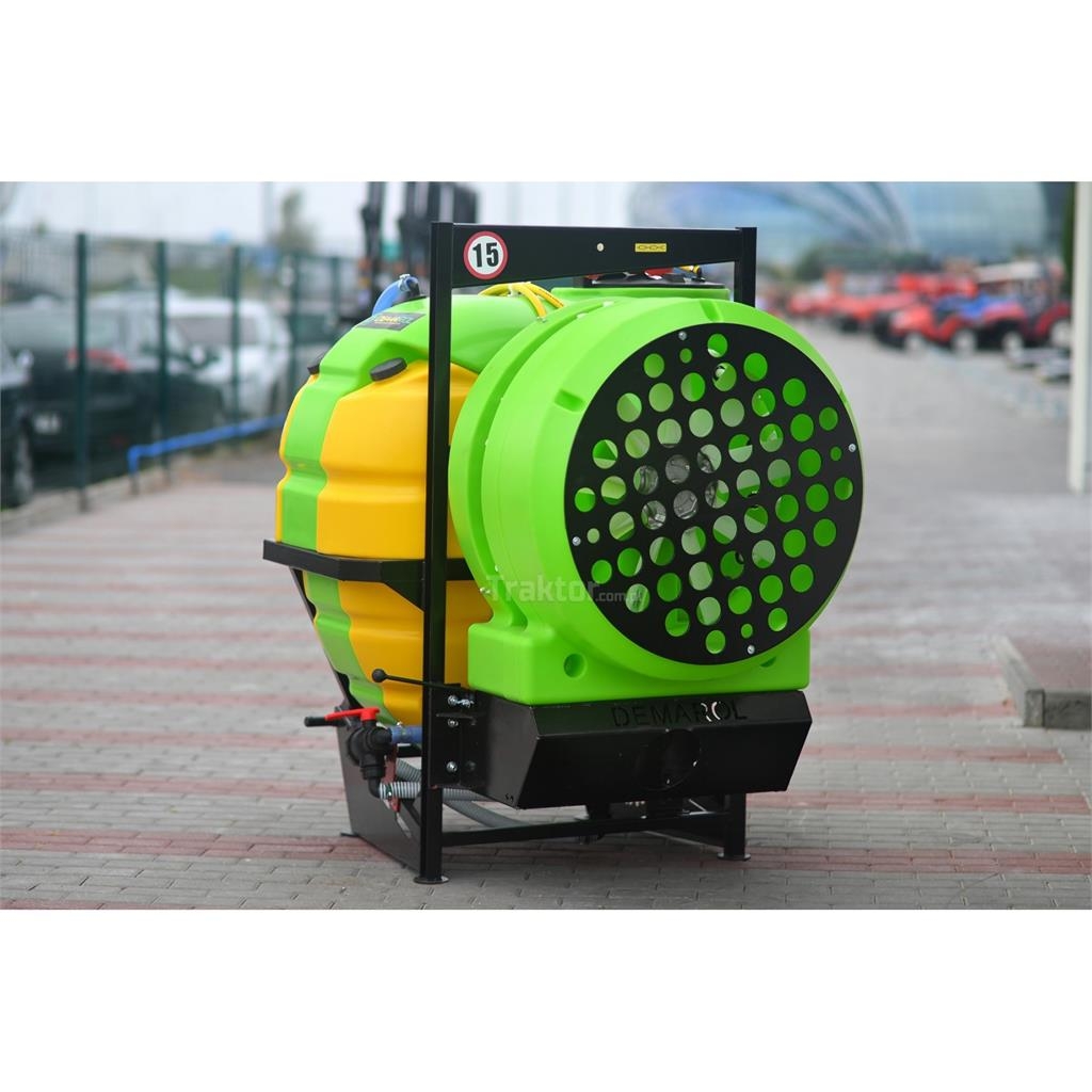Demarol Opryskiwacz sadowniczy Rapid 400L Demarol 承載式噴霧機