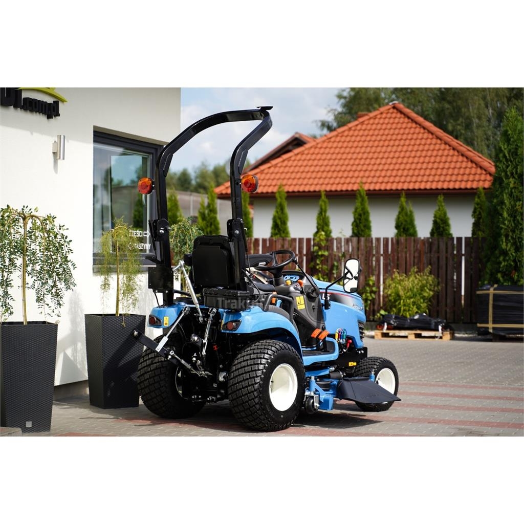 LS Tractor Kosiarka pielęgnacyjna LS LM1160 do trakto 割草劑