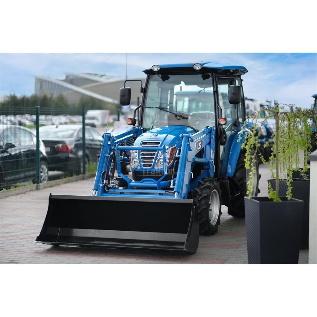 LS Tractor MT3.40 HST 4x4 - 40 KM / CAB + ładowacz c Tractors
