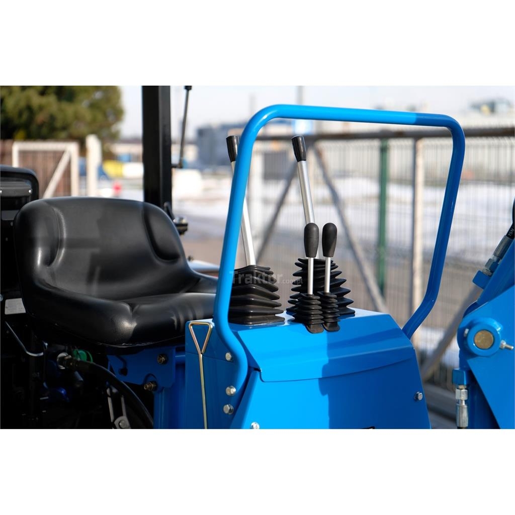 LS Tractor MT3.40 HST 4x4 - 40 KM / IND + ładowacz c Ciągniki rolnicze