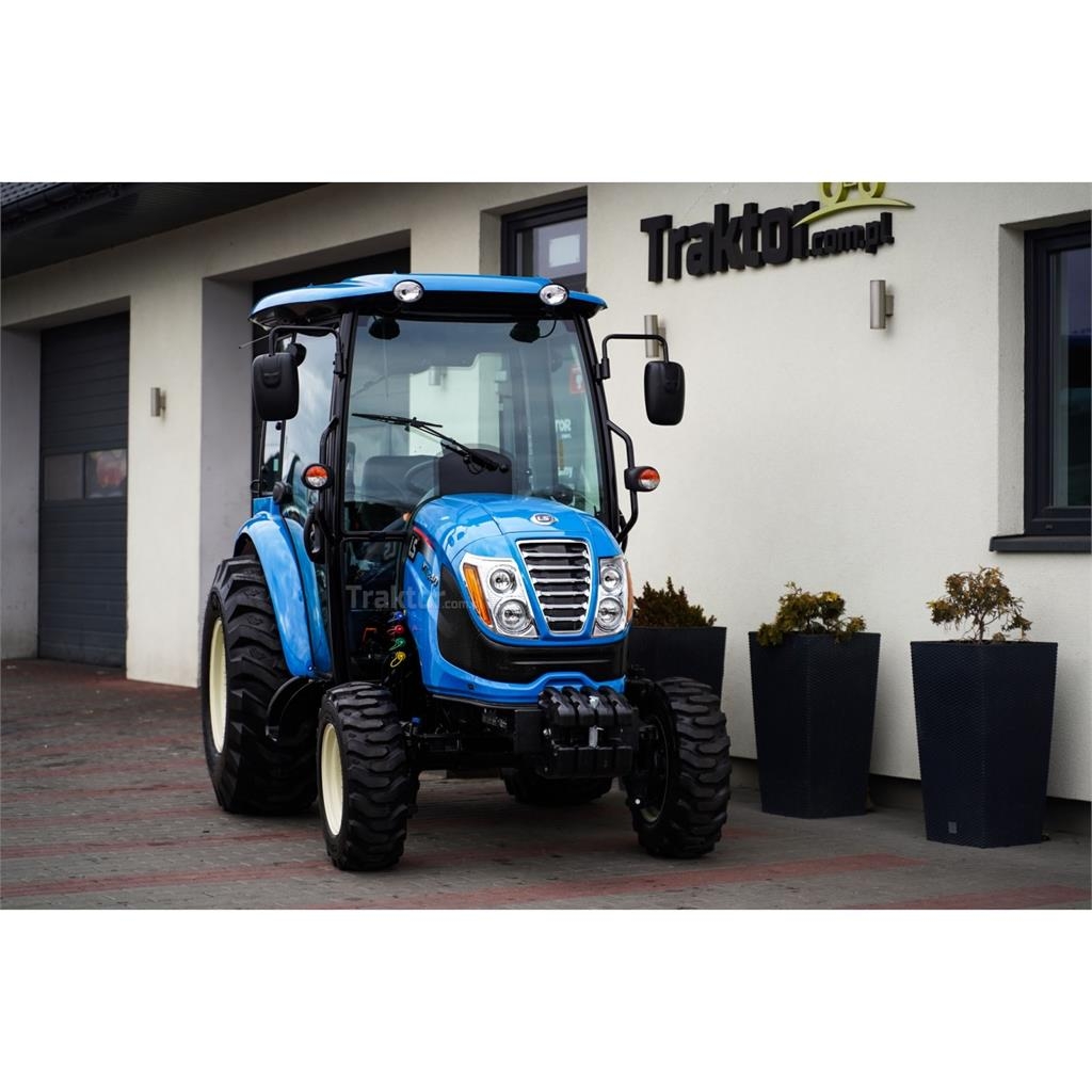LS Tractor MT3.40 HST 4x4 - 40 KM / CAB / IND Tractors