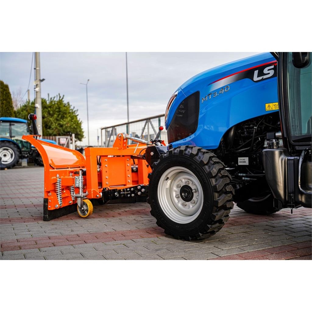 LS Tractor MT3.40 HST 4x4 - 40 KM / IND / CAB + pług Tractors