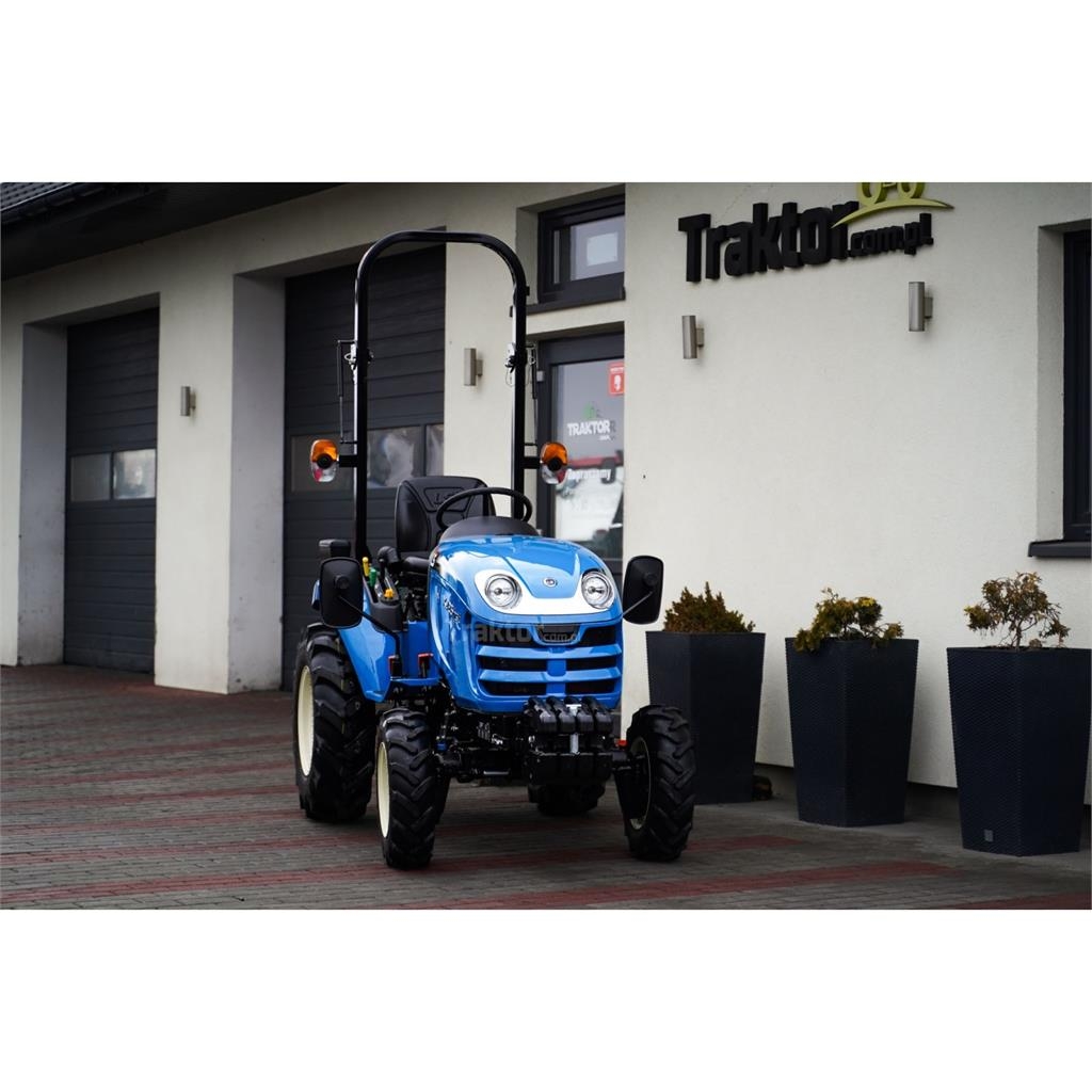 LS Tractor XJ25 HST 4x4 - 24.4 KM 曳引機