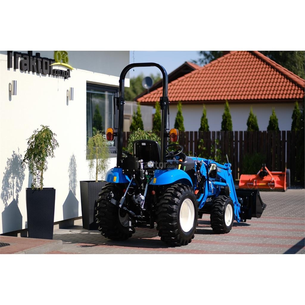 LS Tractor XJ25 HST 4x4 - 24.4 KM / IND + ładowacz c Tractors
