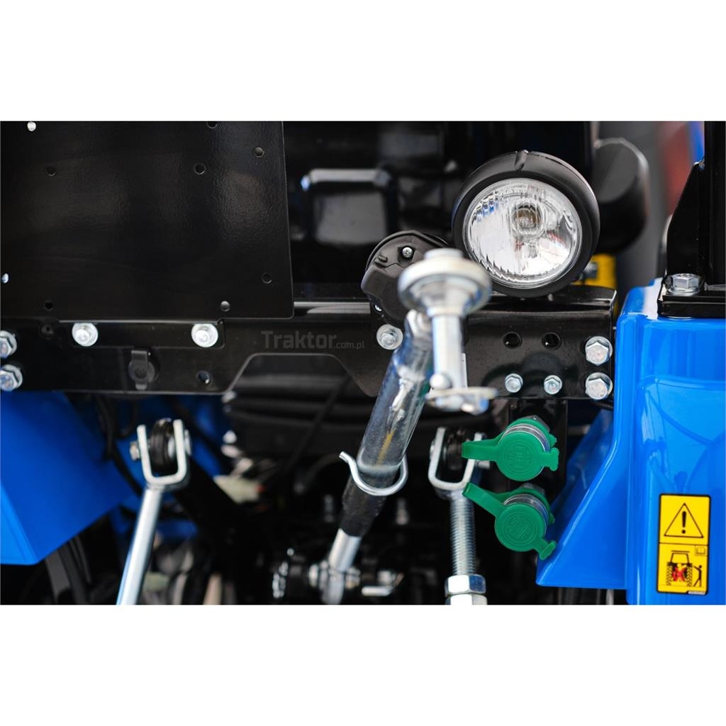 LS Tractor XJ25 HST 4x4 - 24.4 KM / IND + zamiatarka Tractors