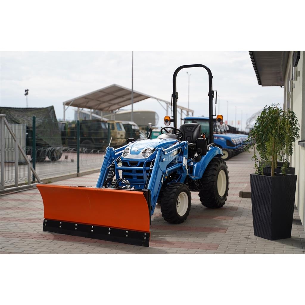 LS Tractor XJ25 HST 4x4 - 24.4 KM / IND + ładowacz c Трактори