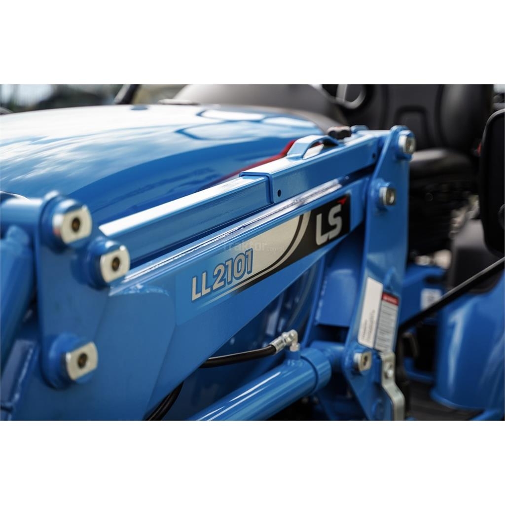 LS Tractor XJ25 HST 4x4 - 24.4 KM / IND + ładowacz c Трактори