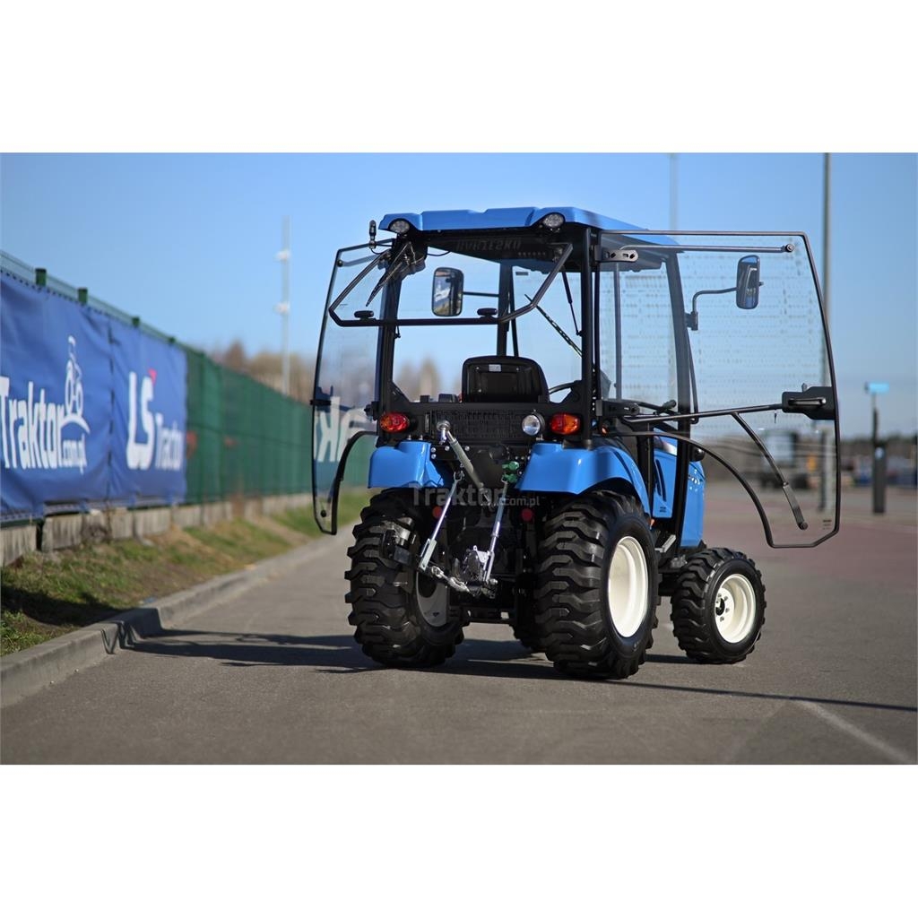 LS Tractor XJ25 HST 4x4 - 24.4 KM / IND / CAB Tractoren