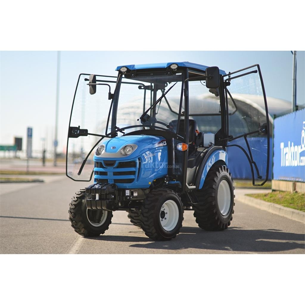 LS Tractor XJ25 HST 4x4 - 24.4 KM / IND / CAB Tractoren