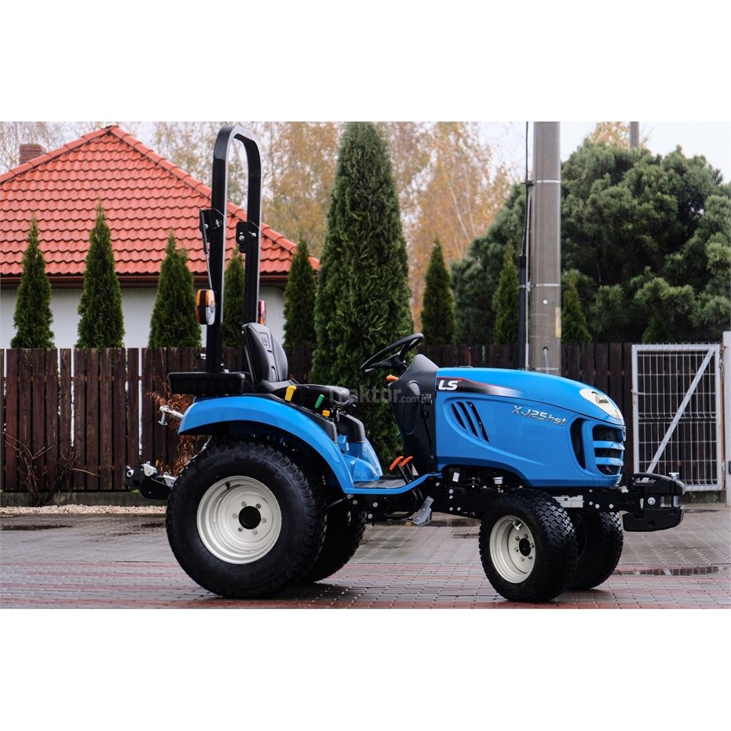 LS Tractor XJ25 HST 4x4 - 24.4 KM / TURF Traktory