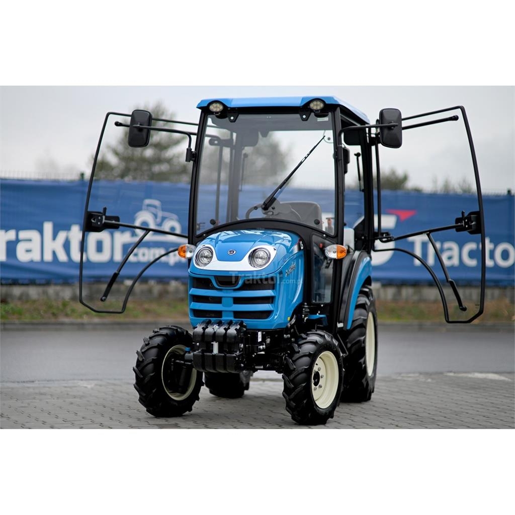 LS Tractor XJ25 HST 4x4 - 24.4 KM / CAB Tractors