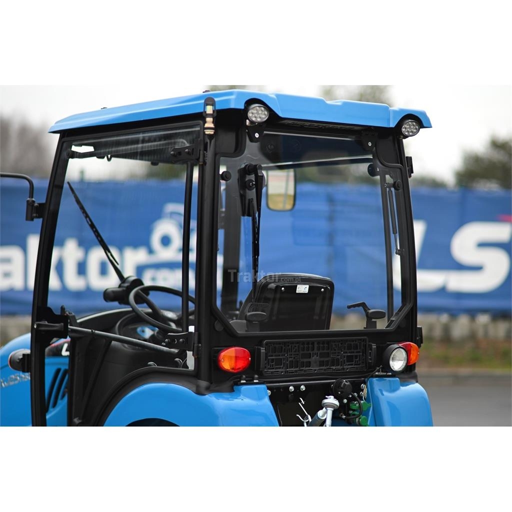 LS Tractor XJ25 HST 4x4 - 24.4 KM / CAB Tractors
