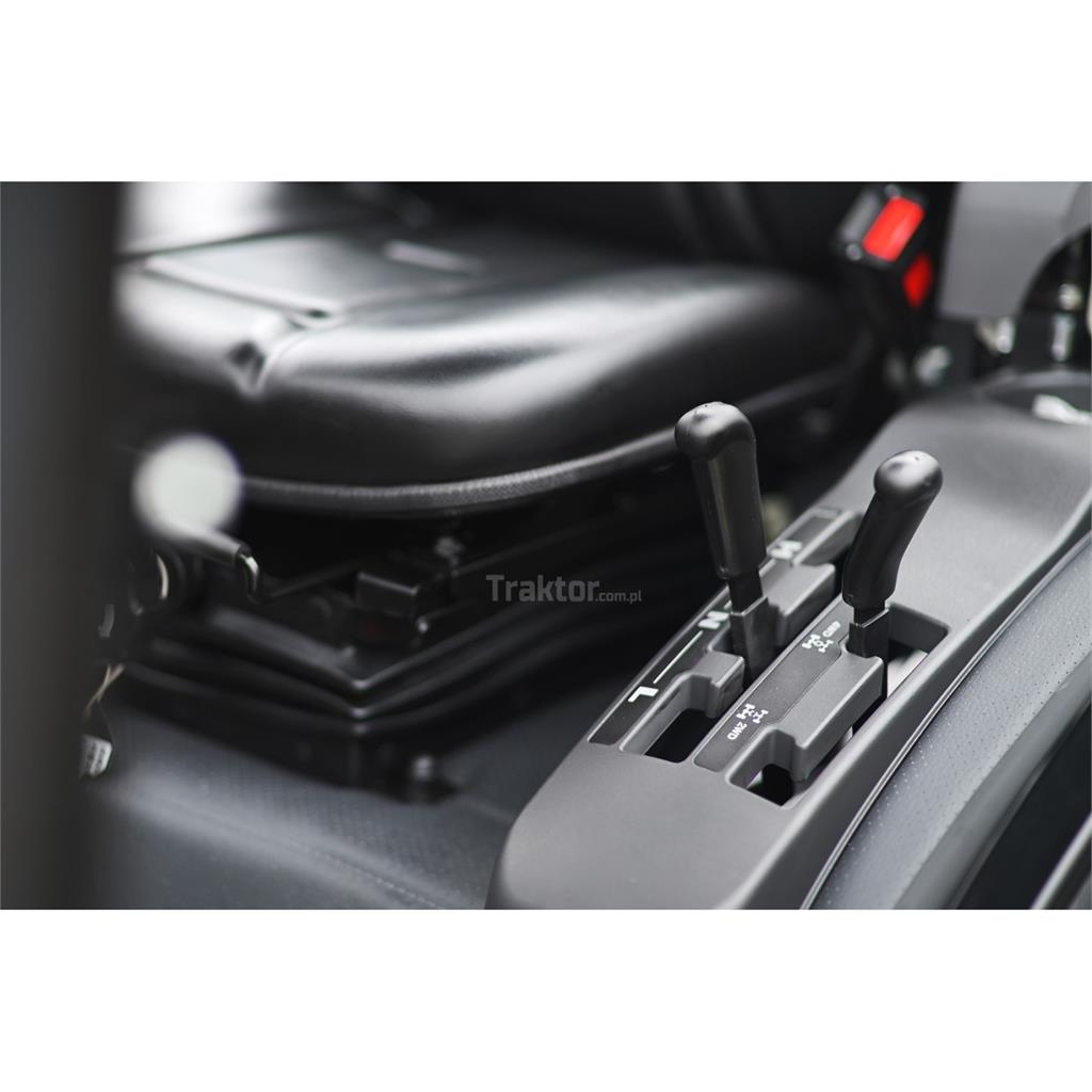LS Tractor XJ25 HST 4x4 - 24.4 KM / CAB Tractors