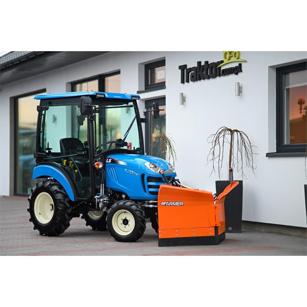 LS Tractor XJ25 HST 4x4 - 24.4 KM / CAB + pług do śn Tractors