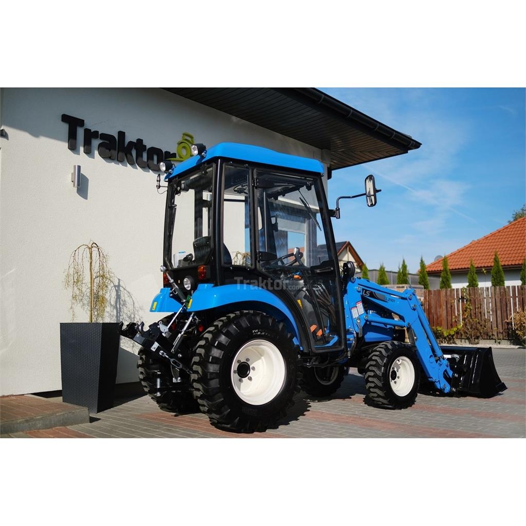 LS Tractor XJ25 HST 4x4 - 24.4 KM / IND / CAB + łado Tractors