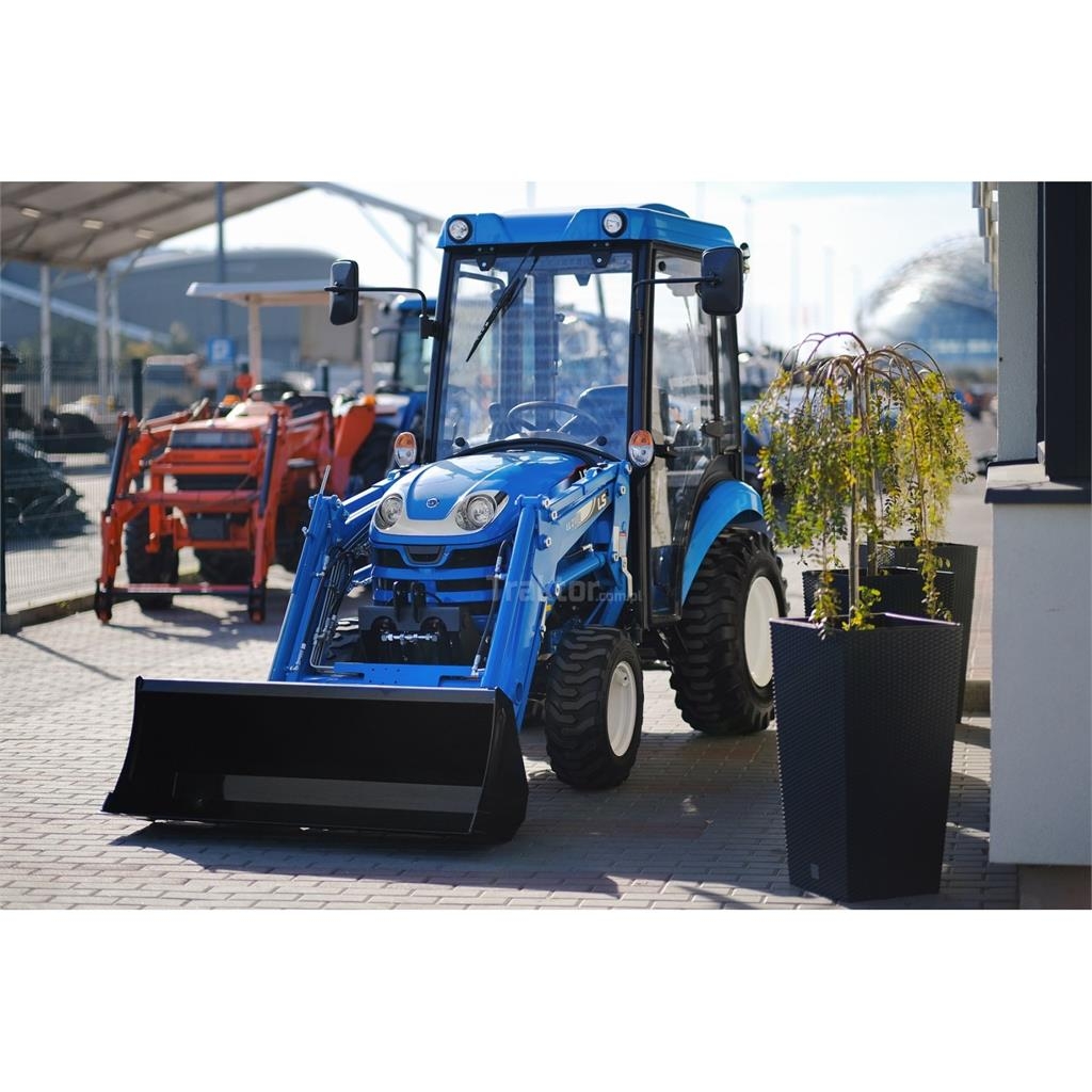 LS Tractor XJ25 HST 4x4 - 24.4 KM / IND / CAB + łado Tractors