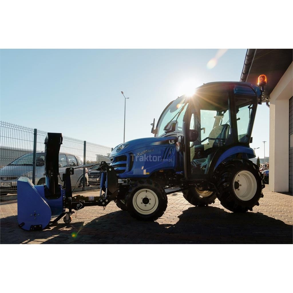 LS Tractor XJ25 HST 4x4 - 24.4 KM / CAB + przedni TU Tractors