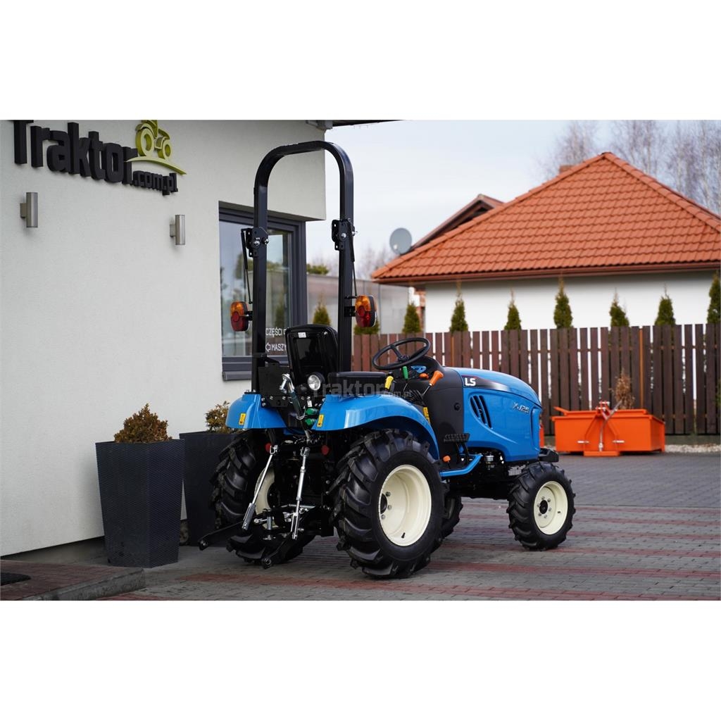 LS Tractor XJ25 MEC 4x4 - 24.4 KM 曳引機
