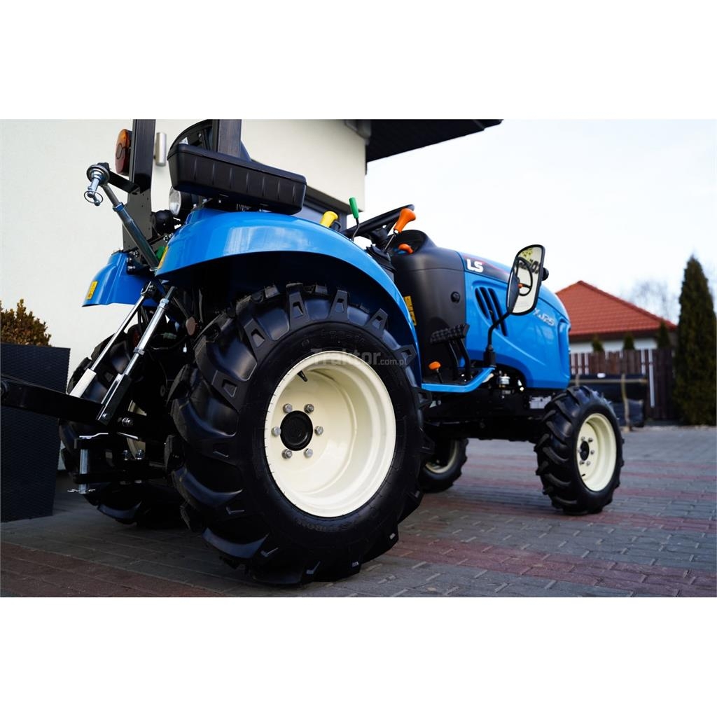 LS Tractor XJ25 MEC 4x4 - 24.4 KM 曳引機