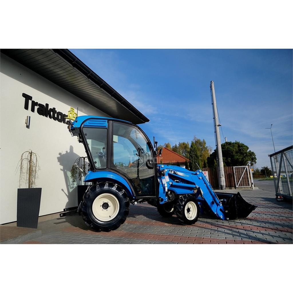 LS Tractor XJ25 MEC 4x4 - 24.4 KM / CAB + ładowacz c Traktorer