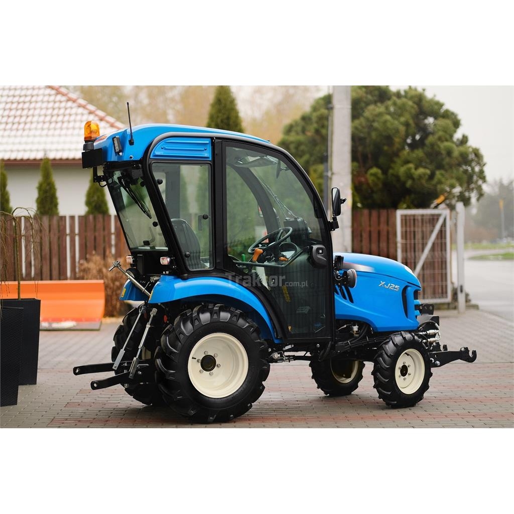 LS Tractor XJ25 MEC 4x4 - 24.4 KM / CAB + przedni TU Tractors