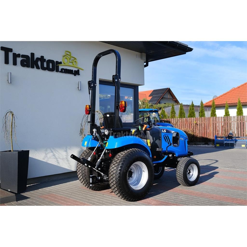 LS Tractor XJ25 MEC 4x4 - 24.4 KM / TURF Traktorer