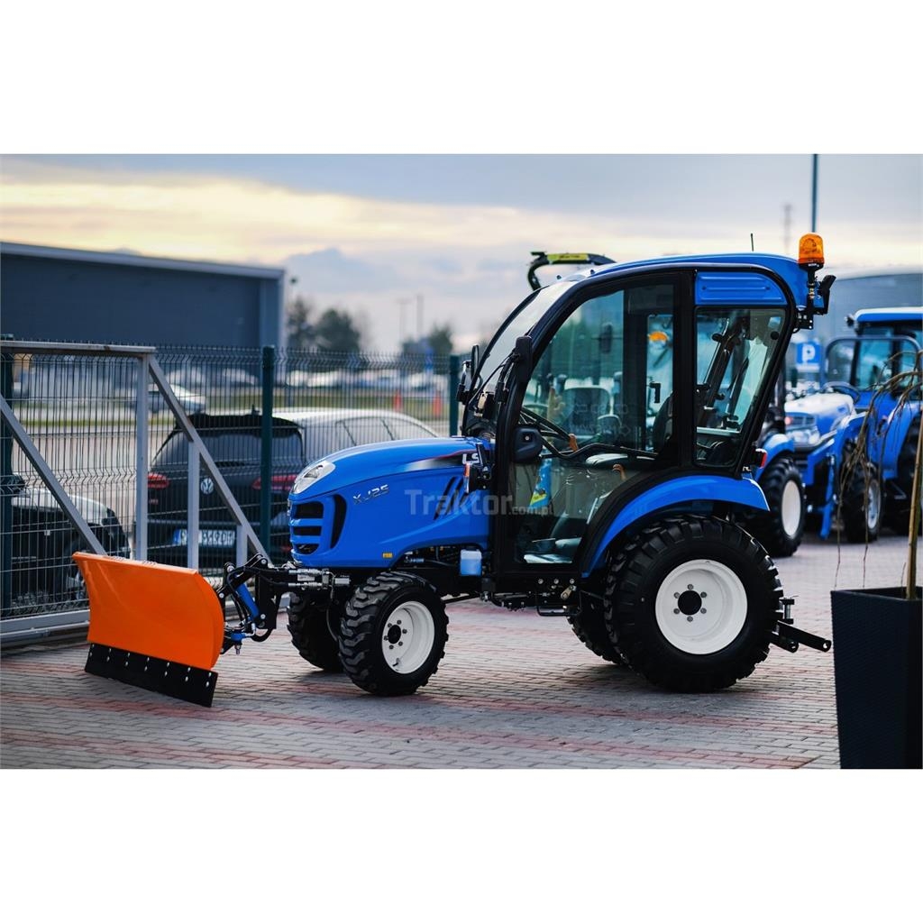 LS Tractor XJ25 MEC 4x4 - 24.4 KM / IND / CAB + pług Tractors