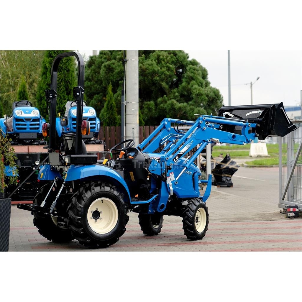 LS Tractor XJ25 MEC 4x4 - 24.4 KM + ładowacz czołowy Tractors