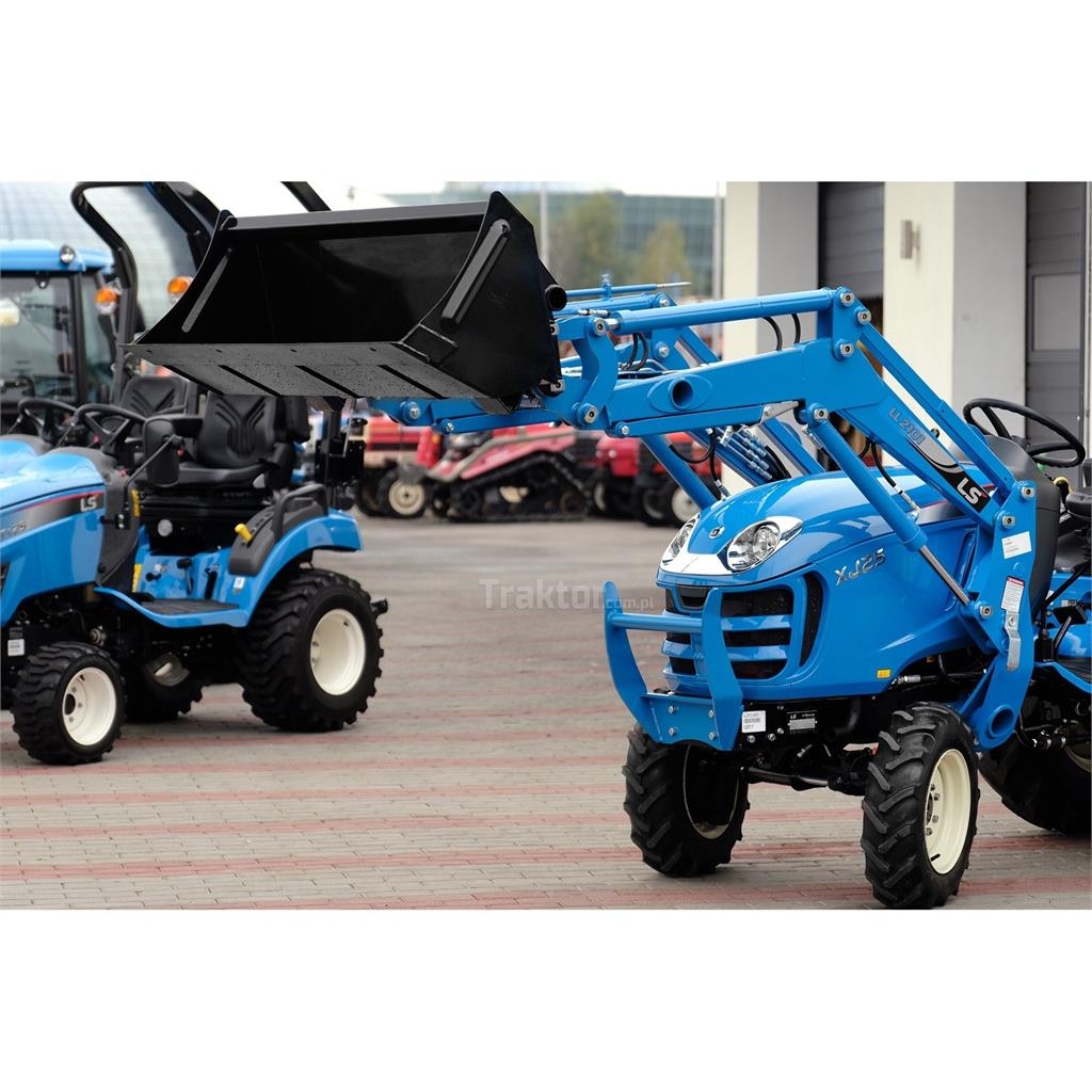 LS Tractor XJ25 MEC 4x4 - 24.4 KM + ładowacz czołowy Tractors