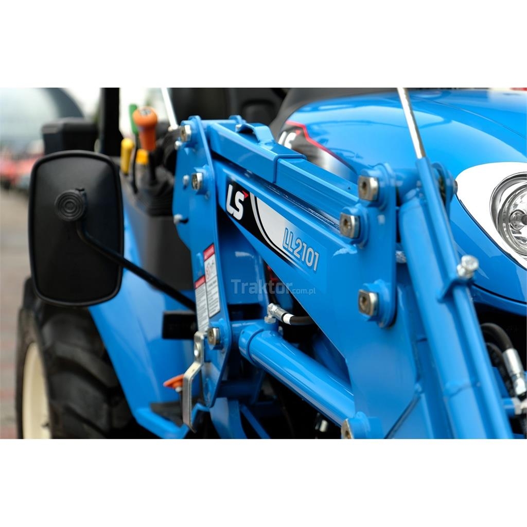 LS Tractor XJ25 MEC 4x4 - 24.4 KM + ładowacz czołowy Tractors