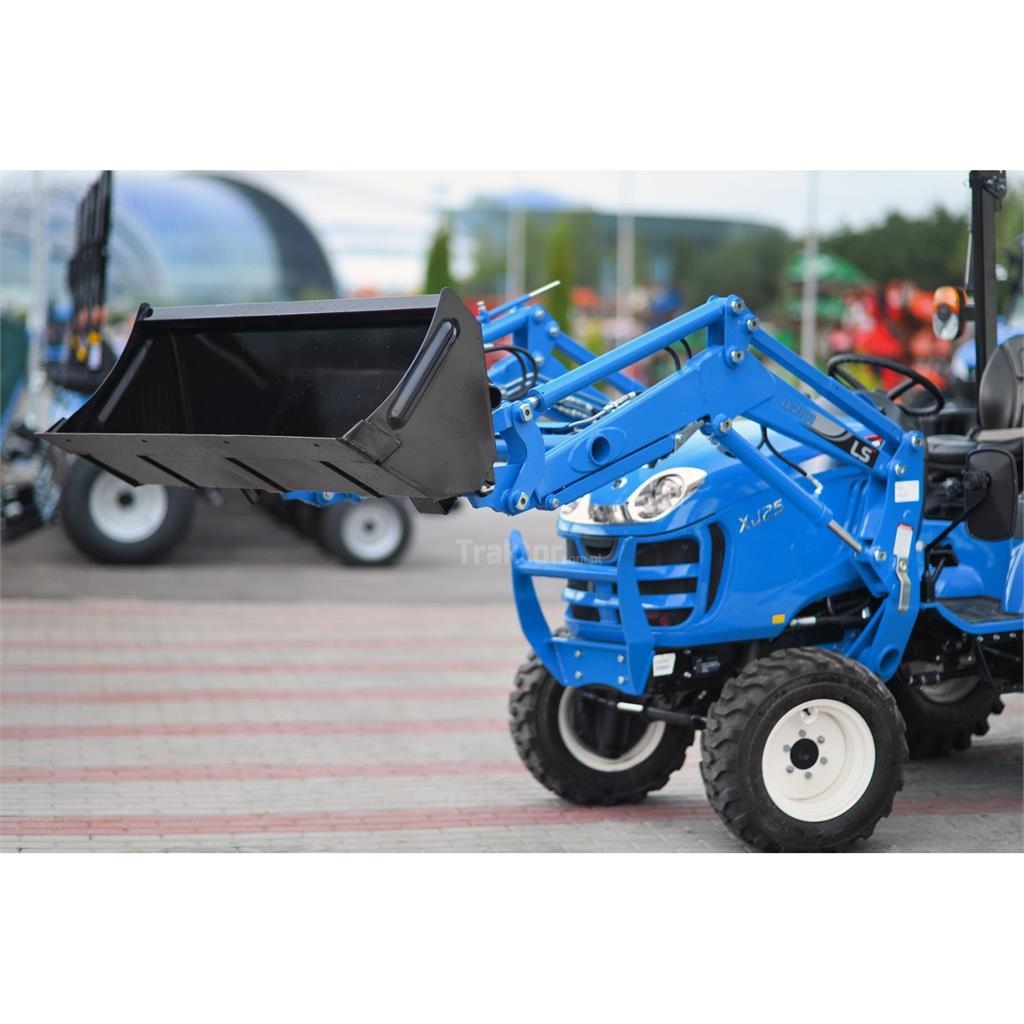 LS Tractor XJ25 MEC 4x4 - 24.4 KM / IND + ładowacz c Трактори
