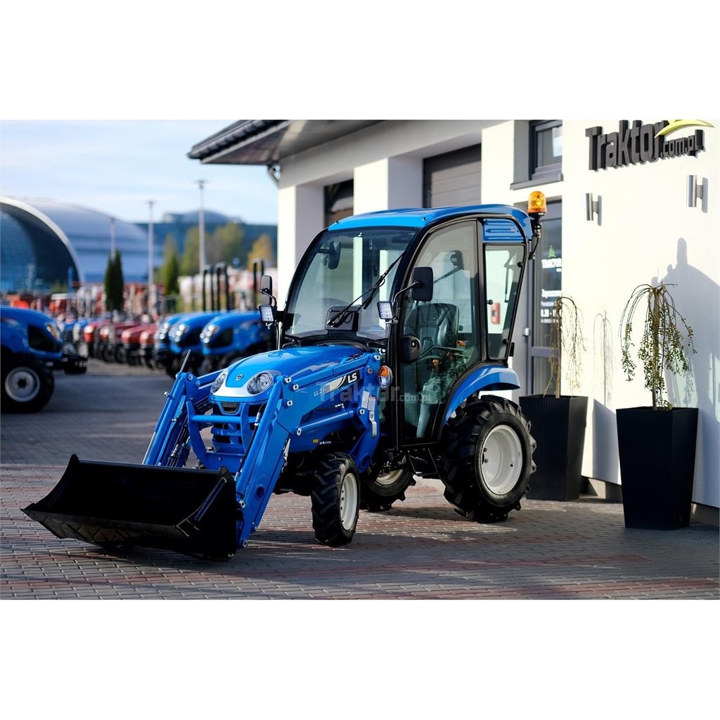 LS Tractor XJ25 MEC 4x4 - 24.4 KM / CAB + ładowacz c Traktorer