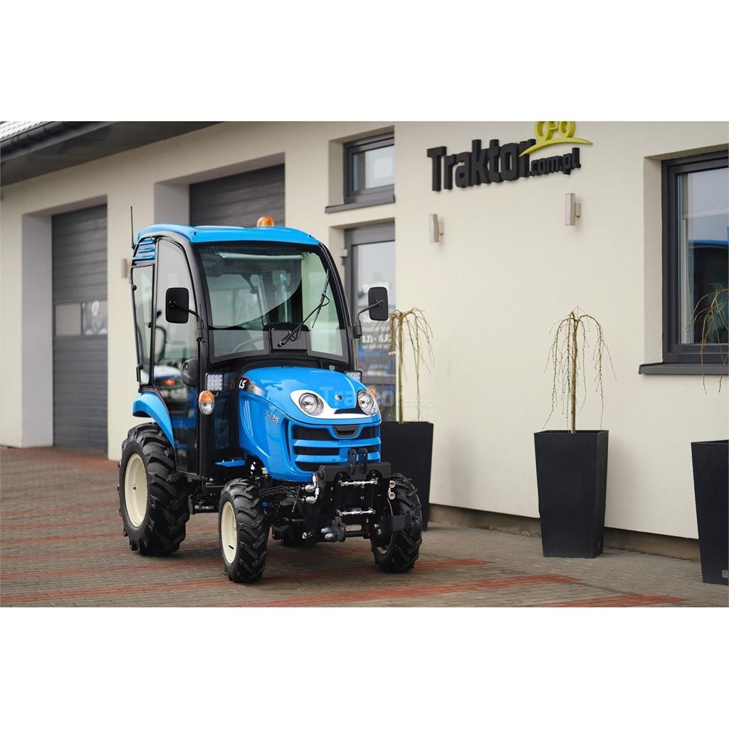 LS Tractor XJ25 MEC 4x4 - 24.4 KM / CAB + przedni TU Tractors
