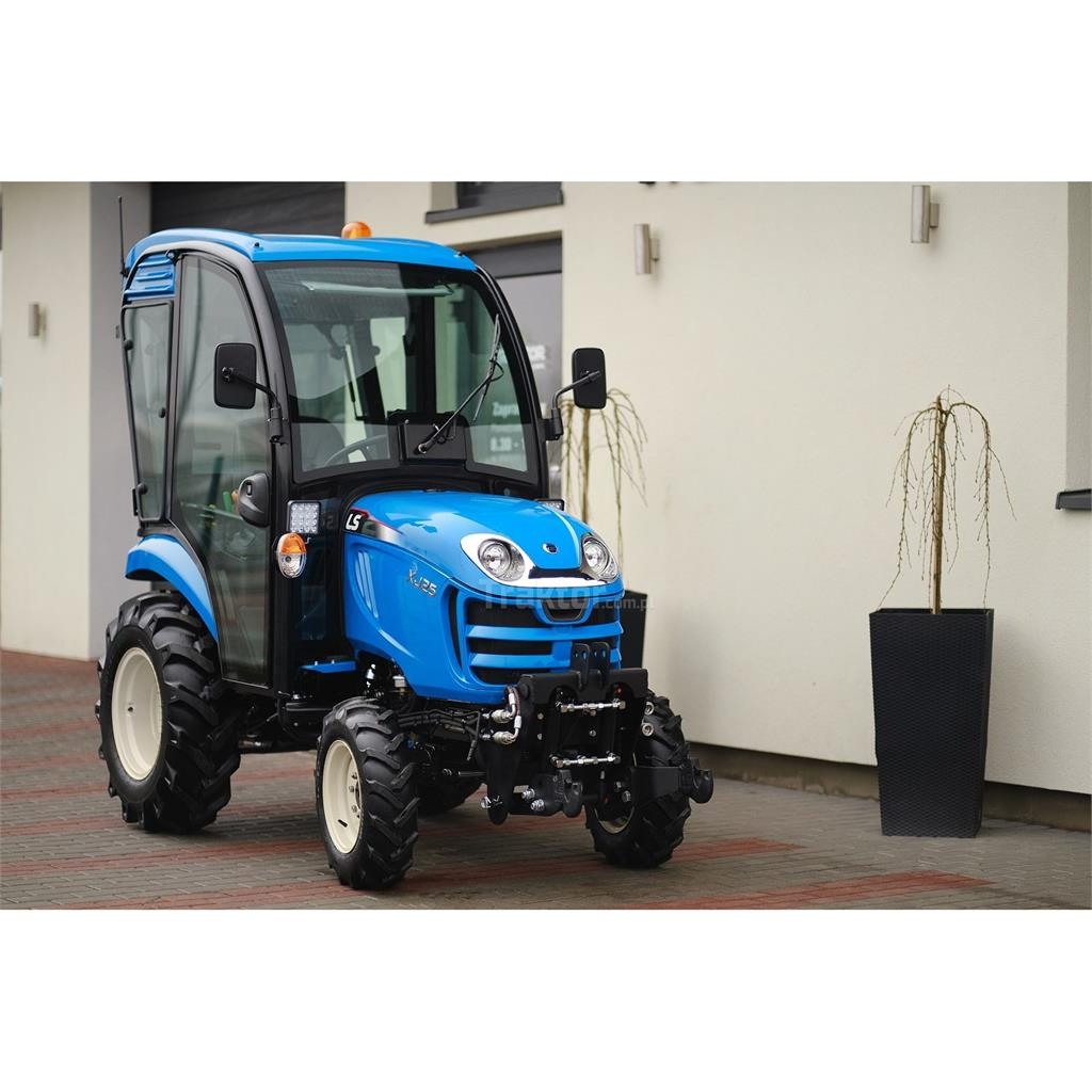 LS Tractor XJ25 MEC 4x4 - 24.4 KM / CAB + przedni TU Tractors