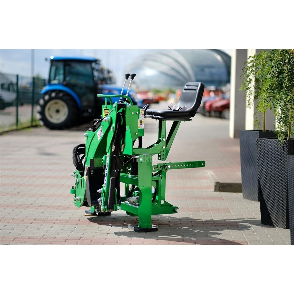 TRX Koparka ciągnikowa z przesuwem BHMS 225 TRX لوادر وحفارات أمامية
