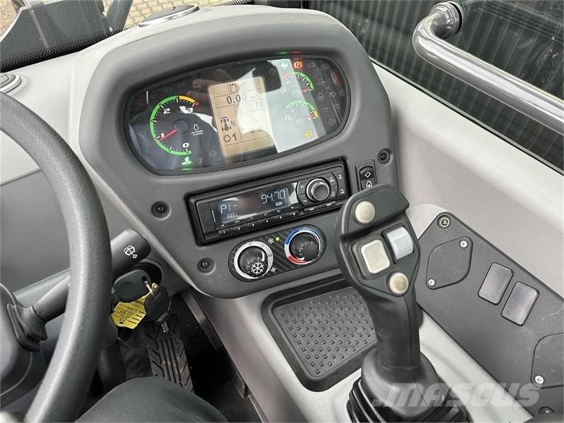 New Holland W80C Iekrāvēji uz riteņiem