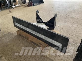 TMT SCRAPER 200 小型装载机