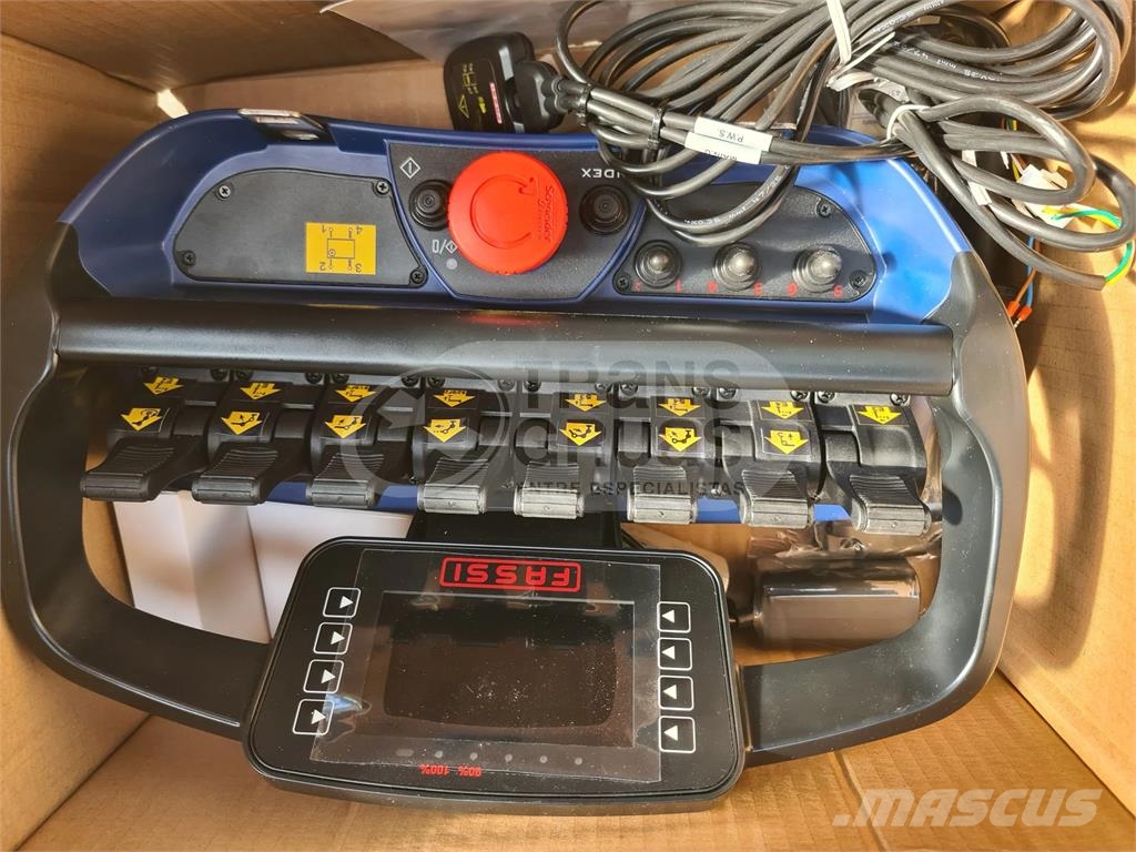 Fassi F705R.2.7 HXP TECHNO رافعات تحميل