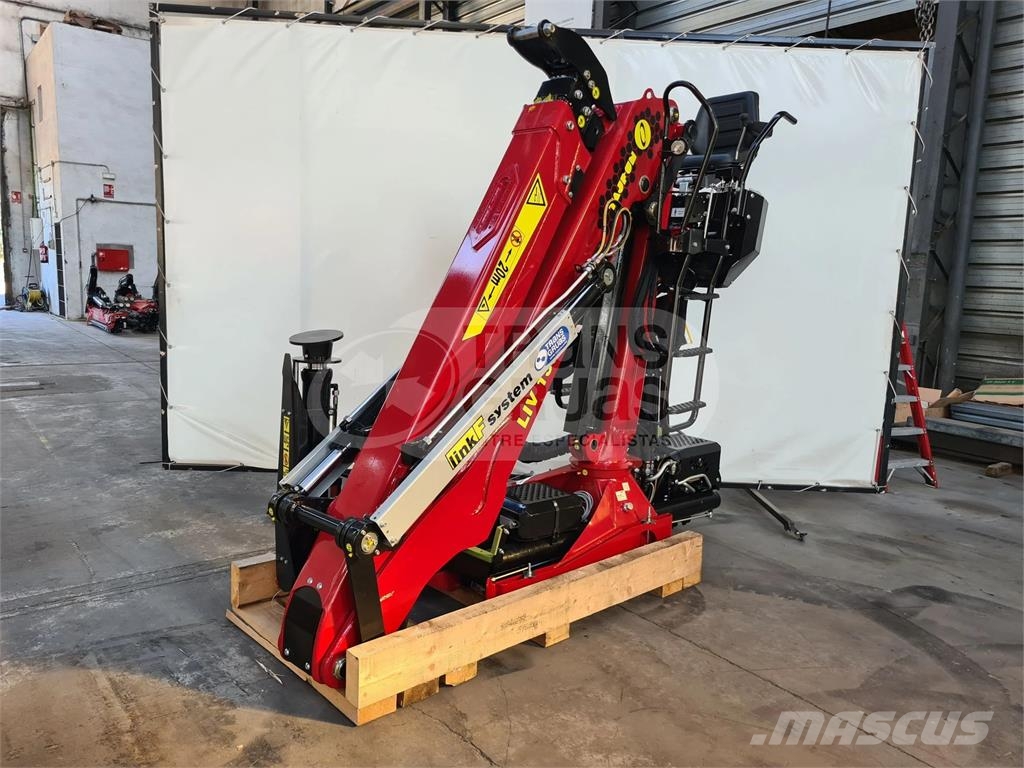 Tajfun Liv L130KZ2 (84) Каранове и товарачи