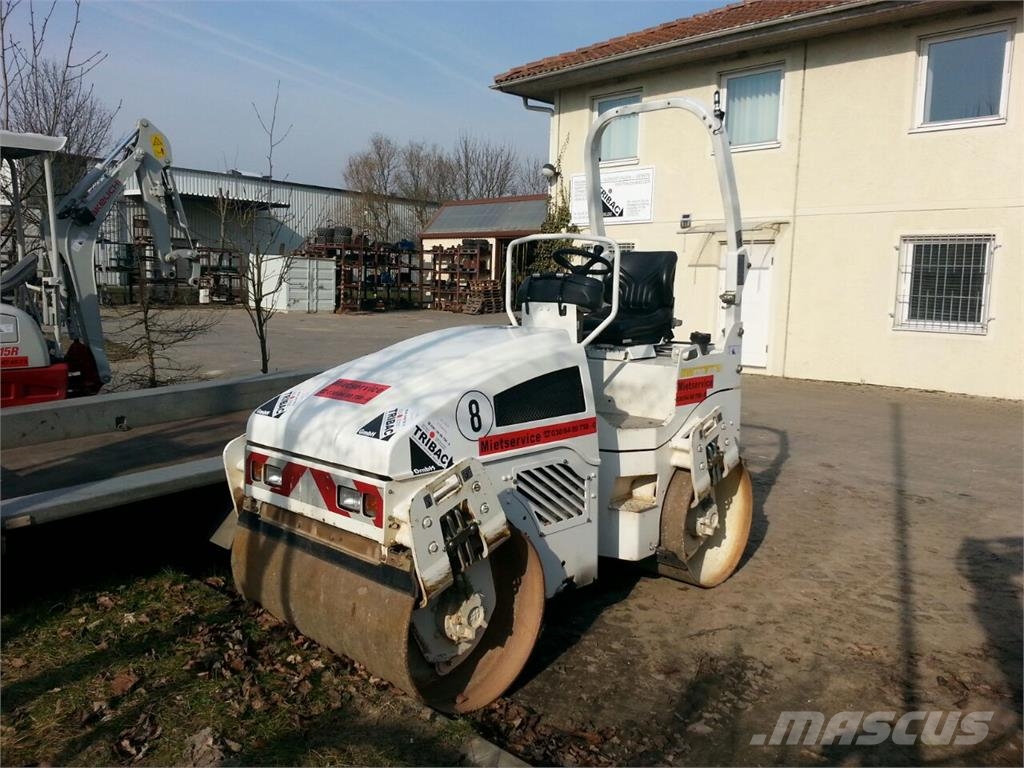 Bomag BW120AD-4 Dvojni valjarji