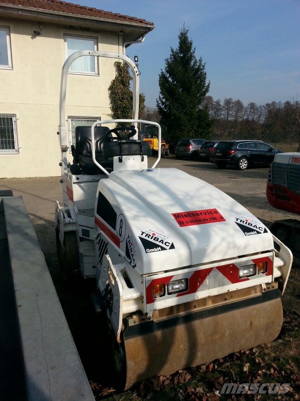 Bomag BW120AD-4 Dvojni valjarji
