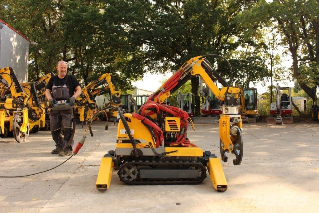 Brokk B50 Bageri za rušenje
