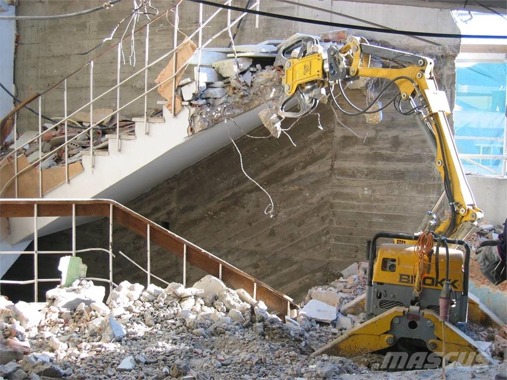 Brokk B90 Bageri za rušenje