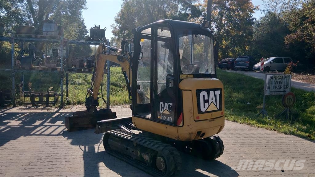CAT 302.4D Minibagger < 7t