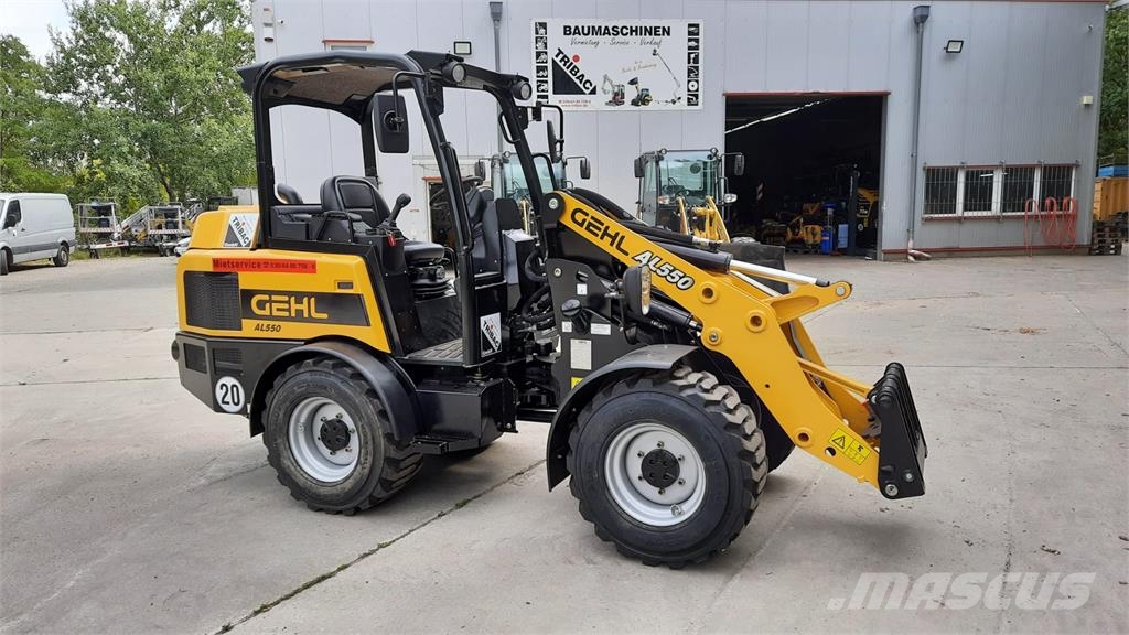 Gehl AL550 F لوادر بعجل